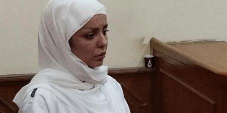 تأجيل طعن مضيفة الطيران التونسية على حكم سجنها 15 عامًا بتهمة قتل ابنتها