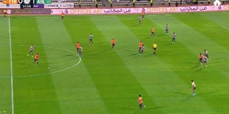 ألفيحاء ضد الأهلي.. جيسون ريميسيرو يسجل هدف التعادل لـ الفيحاء في مرمى الأهلي بدوري روشن السعودي