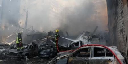 «الأعنف منذ بداية الحرب».. إسرائيل تشن 100 غارة على لبنان ومئات الضحايا|صور