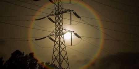 «استهلاك أخف.. أسعار أقل».. نصائح لترشيد الكهرباء في بيئة العمل وخفض الفاقد اليومي