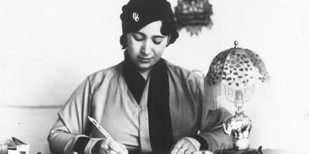 جميلة العلايلي.. حين كتبت المرأة وجدانها شعرًا