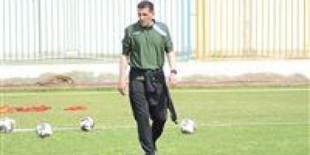 مالية كفر الزيات يجدد عقد حسن موسي المدير الفني في الموسم القادم