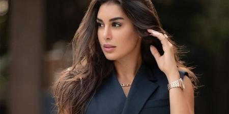 الغرور نقص وبنام 10 ساعات.. ياسمين صبرى ترد على اسئلة متابعيها