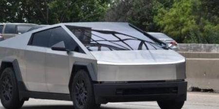 خطوة نحو أوروبا.. موافقة هولندية على برمجيات القيادة الذاتية من تسلا