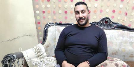 الفنان محمد.. من بتر ساقيه تحت قطار إلى «رقصة تتصدر الترند»