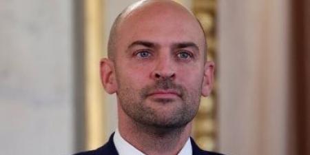 وزير خارجية فرنسا: دعونا لا ننسى السودان لأن جزءاً من إنسانيتنا يتحدد هناك