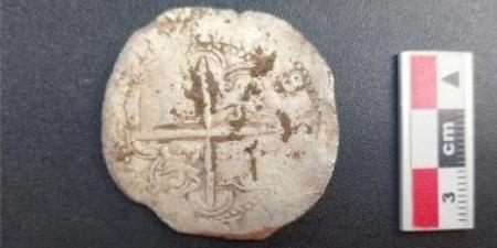 اكتشاف عملة فضية من القرن السادس عشر بالقرب من مضيق ماجلان