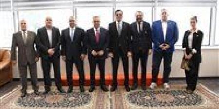 وزير الشباب والرياضة يلتقي مجلس إدارة اتحاد السلة ويكشف خطة التطوير
