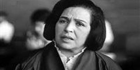 نفدت برجلي من الرجالة.. أمينة رزق تكشف سر عقدتها من الزواج| فيديو