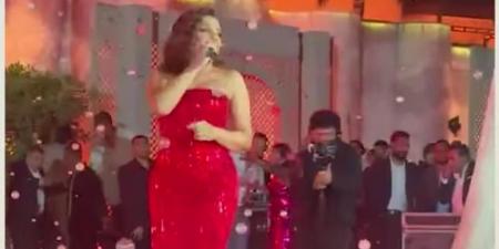 أنغام وحماقي وتووليت يشعلون حفل زفاف ابنة المنتج محمد السعدي