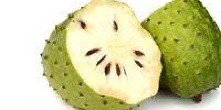 فاكهة القشطة بين الفوائد الصحية والتحذيرات وعلاقتها المحتملة بمرض السرطان