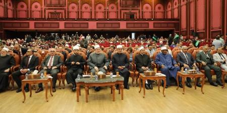 وكيل الأزهر يطالب بإعداد مشروع متكامل يعنى بتحصين الأسرة