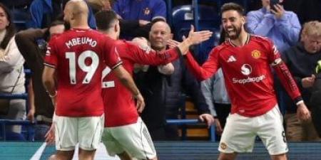 مانشستر يونايتد يتفوق على تشيلسي بهدف في الشوط الأول.. فيديو