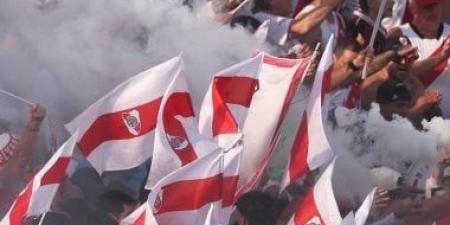 حريق بمدرجات سوبر كلاسيكو ريفر بلايت ضد بوكا جونيورز.. فيديو