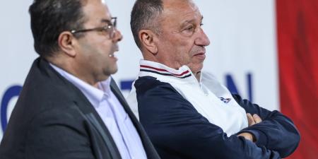 الخطيب وعبد الحفيظ ومؤمن زكريا يحضرون فوز الأهلى وديا على زد.. صور