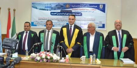 أحمد محمد إيهاب الدين يحصل على درجة الدكتوراه من جامعة القاهرة