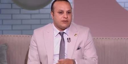 كيف تحفز أبناءك على المذاكرة؟.. خبير تربوي يكشف عن أخطاء شائعة