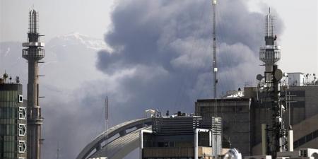 اتهامات لإيران بالوقوف وراء هجمات “حرب هجينة” منخفضة المستوى في أوروبا وبريطانيا