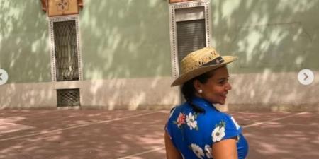 ضمن عطلتها الصيفية.. رانيا يوسف تزور متحف دالي بإسبانيا