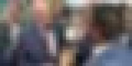 وزير الصناعة يشدد على أهمية دعم الاستثمار في مجال قطع الغيار والمناولة الصناعية