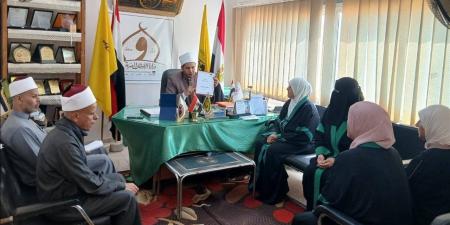 مدير أوقاف شمال سيناء يعقد اجتماعًا موسعًا مع الواعظات لتقييم الأداء الدعوي