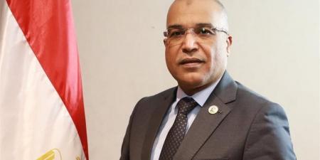 رئيس نقابة البترول يهنئ السيسي والقوات المسلحة بذكرى تحرير سيناء الـ44