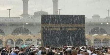 أمطار رعدية وسيول على معظم مناطق السعودية اليوم.. منها مكة