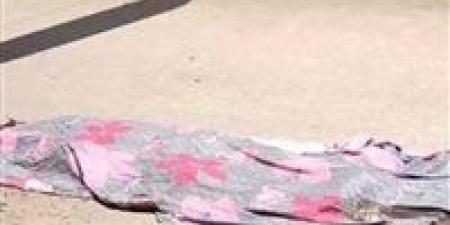 “ثوانٍ في الطريق أنهت حياتها”.. مصرع عاملة دهستها سيارة أجرة مسرعة في الهرم