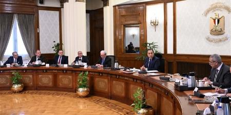 كشف آخر تطورات مشروعات تطوير قطاع الغزل والنسيج.. وتوجيه من رئيس الوزراء