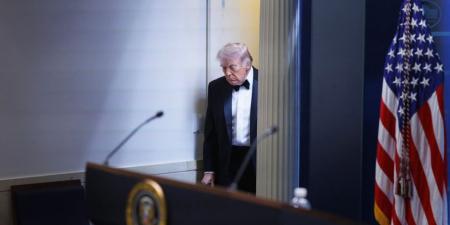 «محاولات اغتيال أم رصاصة نجاة».. ترامب الممثل الذي يخدع العالم!