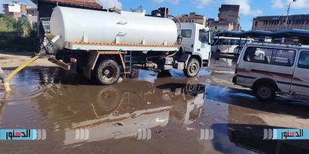 لمواجهة تداعيات الطقس السيئ.. رفع تراكمات مياه الأمطار بكفر الشيخ