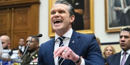 وزير الحرب الأمريكي: ترامب أكبر مفاوض في العالم ونسعى لبناء جيش قوي