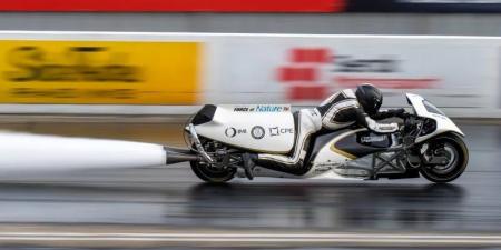 دراجة بخارية تحقق أرقاما قياسية وتصبح ثانى أسرع دراجة نارية عالميا