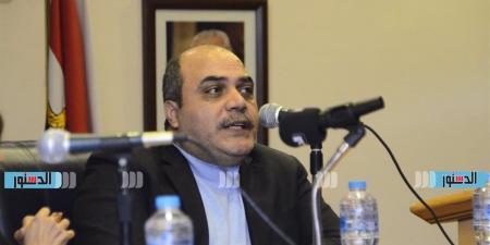 الباز: وحيد حامد زرقاء اليمامة في أعماله السينمائية