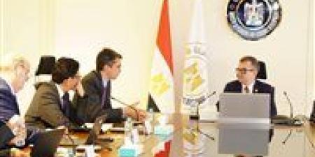 وزير التخطيط يبحث مع البنك الدولي جهود إعداد استراتيجية الاستثمار الأجنبي المباشر