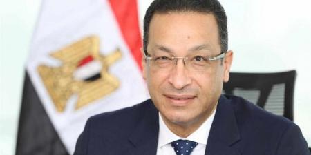 اليوم.. وزير الاتصالات في زيارة ميدانية إلى بني سويف