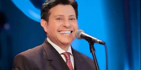 بعد 15 عام.. هاني شاكر يلتقي بابنته دينا "من وقت ما مشيت وأنا عايش على المهدئات"