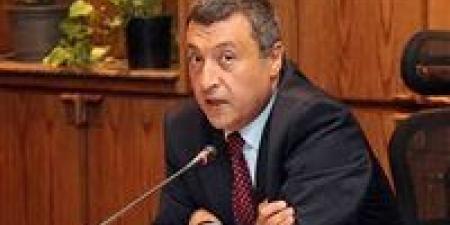 هل تكفي الرخص الذهبية وحدها لتشجيع الاستثمار؟.. أسامة كمال يجيب