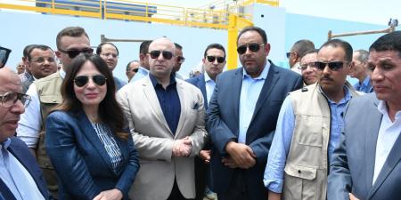 وزيرة الإسكان ومحافظ الفيوم يتفقدان توسعات محطة العزب الجديدة لتعزيز خدمات مياه الشرب
