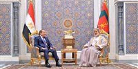 الرئيس السيسي يؤكد من عُمان: أمن الدول العربية جزء لا يتجزأ من الأمن القومي المصري