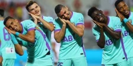 أسبوع السعد للفراعنة.. ربيعة يتوج بالدوري الإماراتي وحمزة بطلًا مع برشلونة