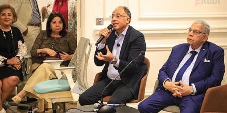 ابتسام أبو الدهب تقدم فيلم احتفالية أشرف العشماوى بعد فوزه بجائزة الشيخ زايد