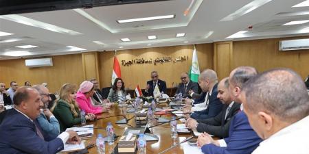 كواليس اجتماع محافظ الجيزة مع أعضاء مجلسي النواب والشيوخ