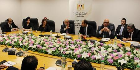 برئاسة البقلي.. الأمانة الفنية للجنة العليا الدائمة لحقوق الإنسان تعقد لقاءً تشاوريًا مع الشباب حول الاستراتيجية الوطنية