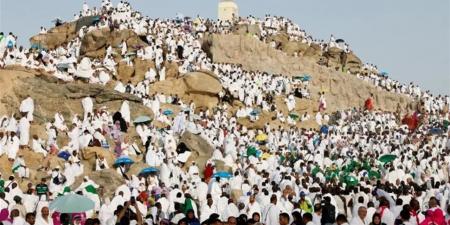 حجاج بيت الله الحرام يؤدون طواف الإفاضة في أجواء إيمانية وخدمات متكاملة