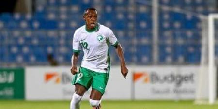 سعود عبد الحميد ينتظم فى معسكر منتخب السعودية بعد إنهاء أزمة جواز السفر