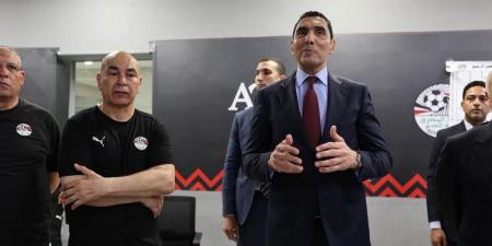 جوهر نبيل وأبو ريدة ويحيى لطفي يدعمون منتخب مصر قبل كأس العالم