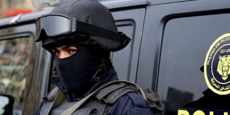"ساعتان روليكس وذهب".. تفاصيل سرقة سائح أجنبي في الجيزة