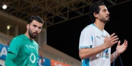 أحمد حجازي يدرس عرض بيراميدز للعودة إلى الدوري المصري