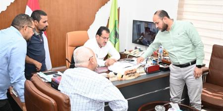 اجتماع تنسيقي بين جهازي العاشر وبدر لمراجعة مسار خط مياه الري المعالج